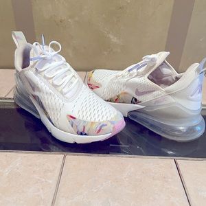 Nike air max 270 sneakers size 8 women’s colorful and white